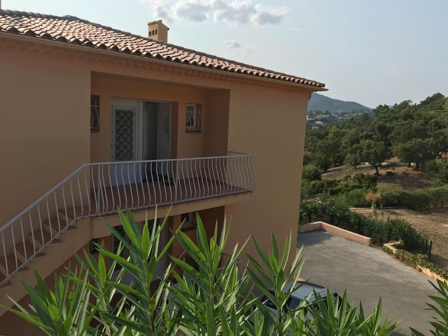 Agreable Appartement Vue Mer Les Issambres Zewnętrze zdjęcie